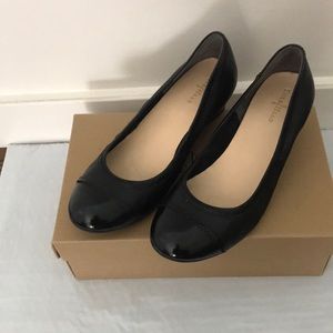 Cole Haan Milly Wedge black  sz 8